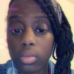 Meet your Posher, Myra